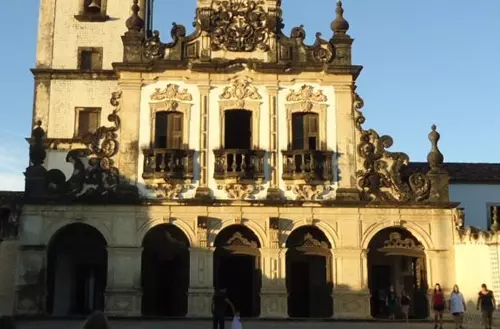 1645015613620cf23d57e47